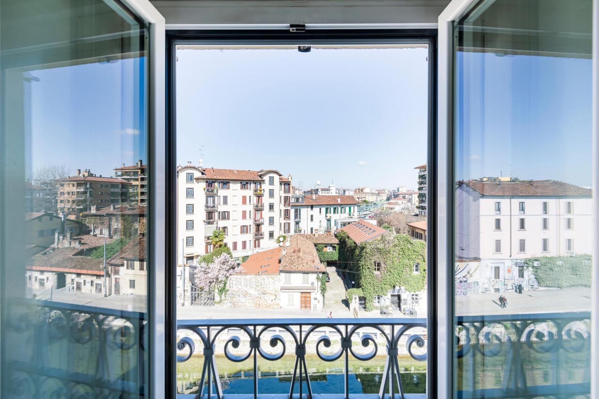 Lovely Apartment On The Navigli River By Easylife ميلان المظهر الخارجي الصورة